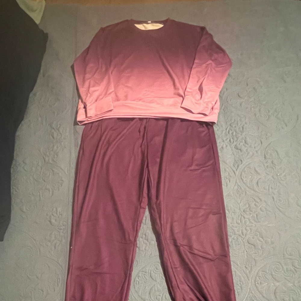 Ladies jogging set